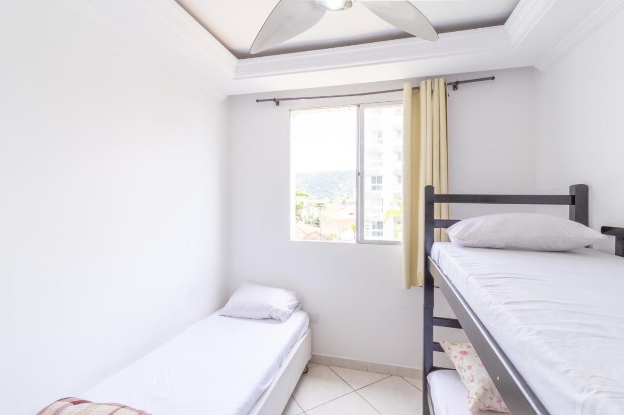 le monde hostel Guarujá Extérieur photo