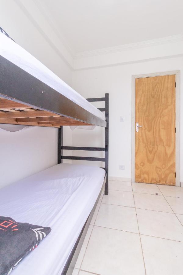 le monde hostel Guarujá Extérieur photo